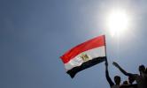 بنوك تخفض حدود السحب والشراء بالدولار خارج مصر