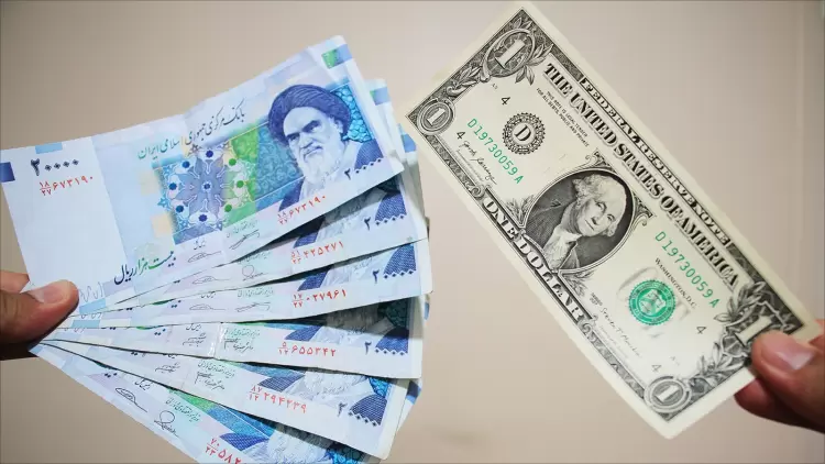 العملة الايرانية تهوي إلى 302.2 ألف مقابل الدولار