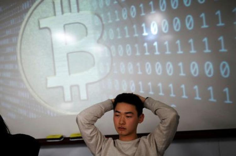 عملة رقمية تهبط 95% بعد حادث سرقة