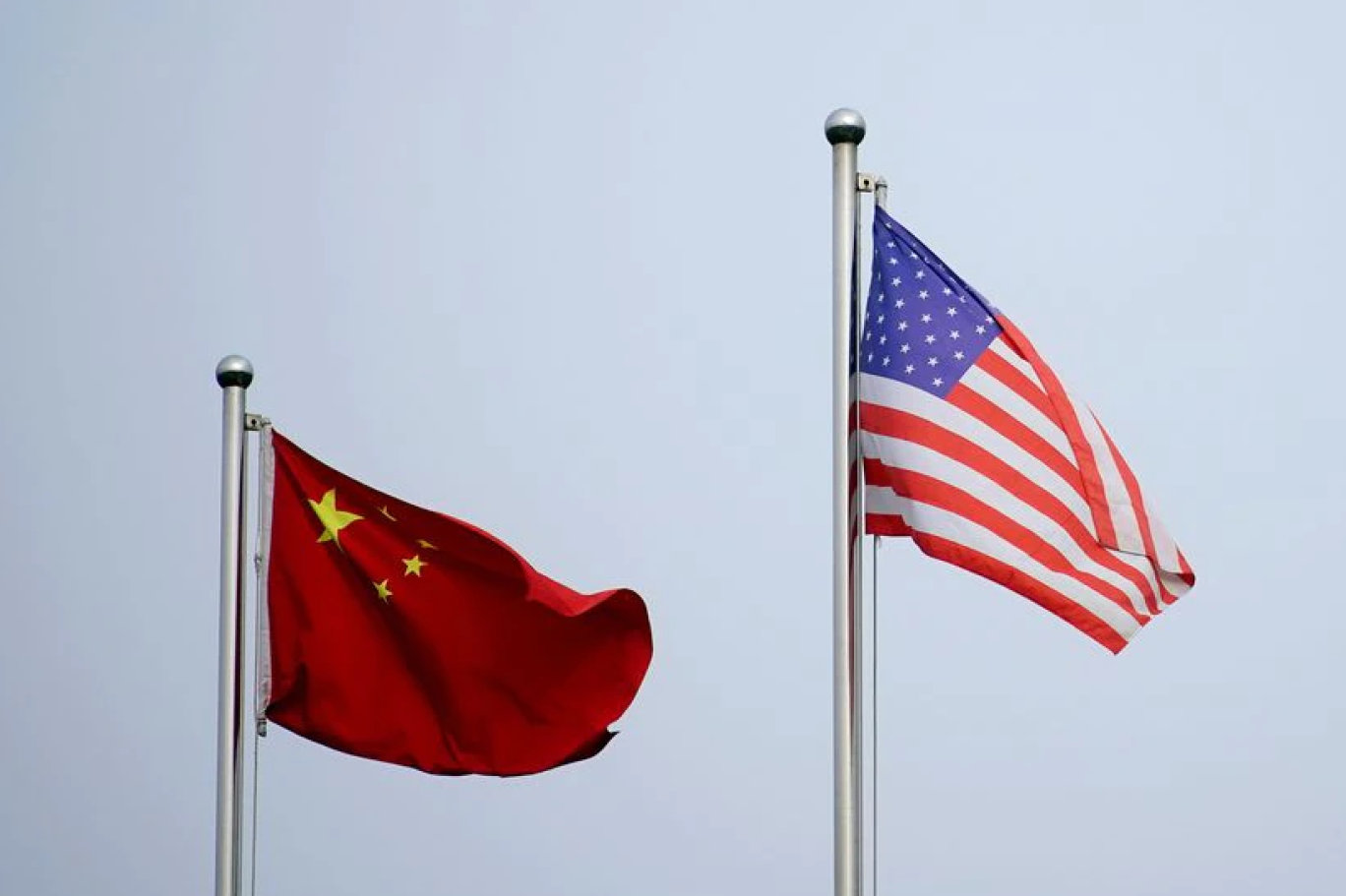 الصين ترد على أميركا :" 70 ألف شركة أمريكية تعمل في الصين تريد البقاء