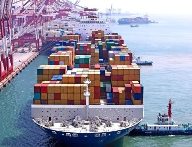 ارتفاع صادرات السعودية يختبر مرونة أسعار النفط العالمية