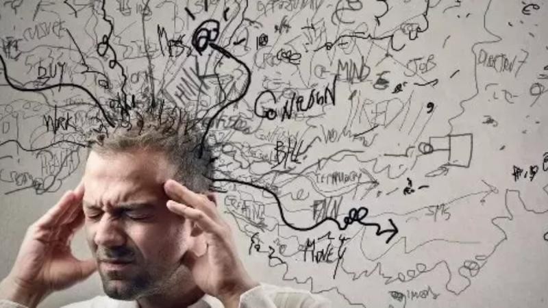 كيف يؤثر التفكير الزائد على صحتك النفسية؟